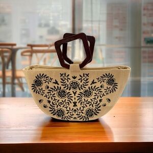 Est 1946 100% Linen Purse